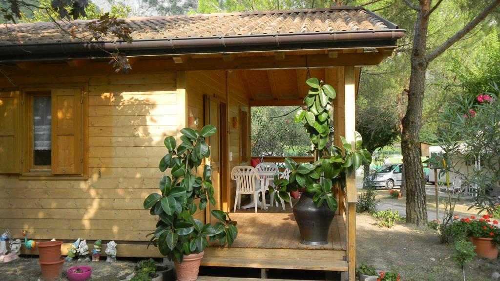 Camping Daino Ξενοδοχείο Pietramurata Εξωτερικό φωτογραφία